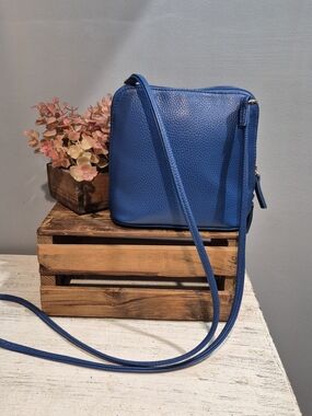 Electric Blue Pebbled Leather Crossbody Bag - Excellent Condition